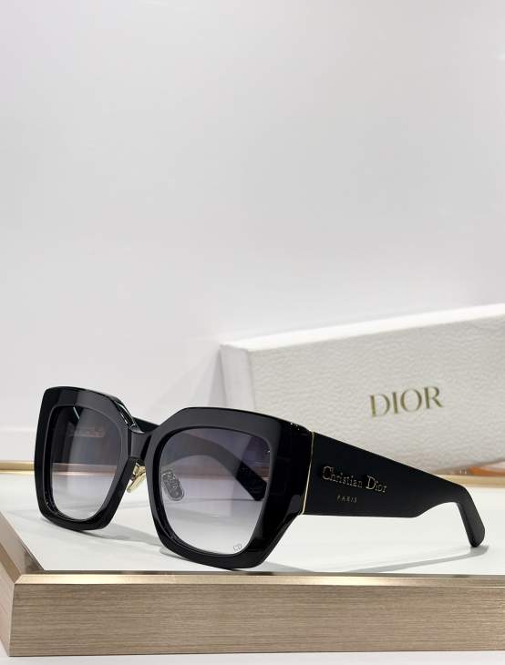Picture of Dior Sunglasses _SKUfw76989633fw